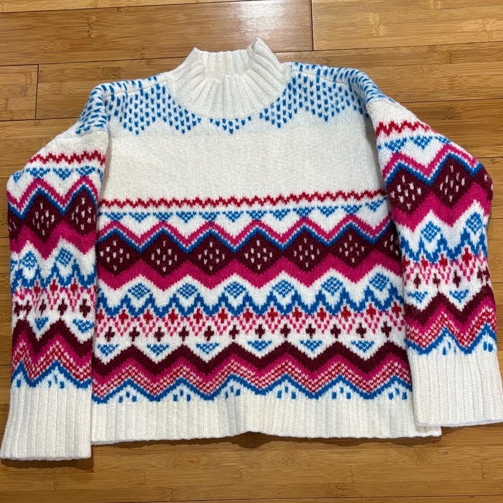 LOFT White and Blue Patterned Turtleneck Sweater
